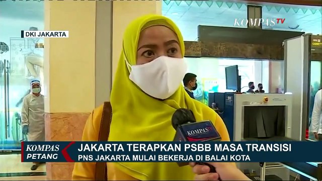 Pantauan Hari Pertama PSBB Transisi di Pasar Tanah Abang dan Stasiun Manggarai