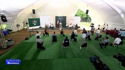 'Ya llevamos más nosotros, Calderón hizo la barda de una refinería': AMLO
