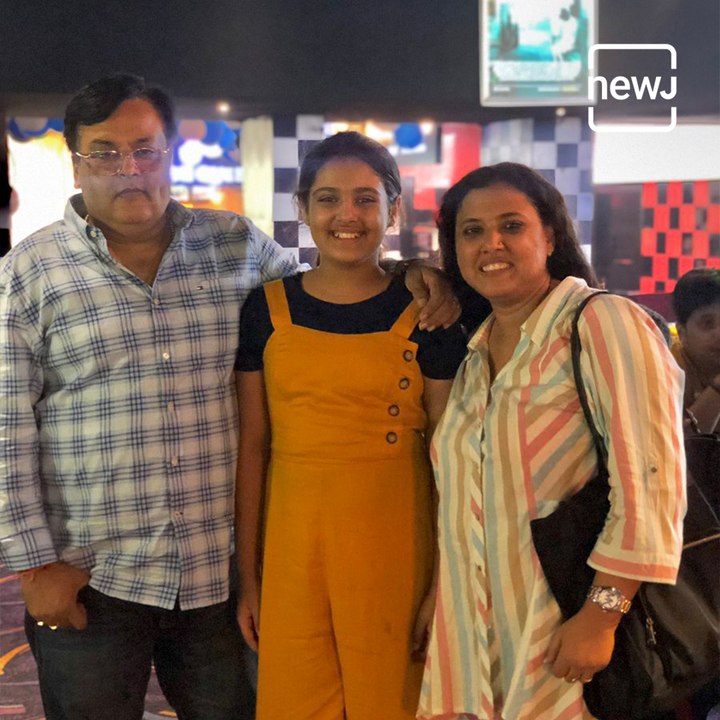 Noida: A 12-Year-Old Girl Books Flight For Three Migrant Worker