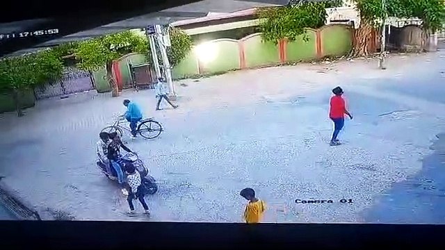 शातिर बदमाशों की करतूत सीसीटीवी कैमरे में हुयी कैद