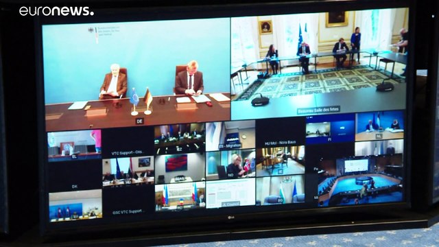 UE abre caminho a viagens sem fronteiras internas