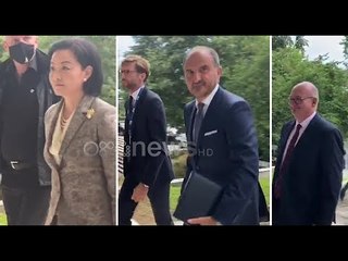 Ora News - Mblidhet Këshilli Politik dhe ambasadorët, palët në prag të një marrëveshjeje