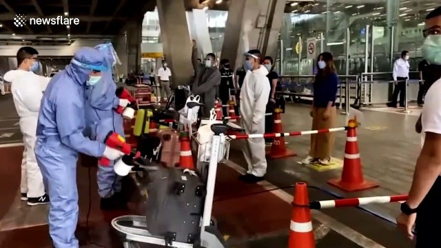 120 Thai nationals return home on repatriation flight from India