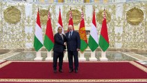 Orbán und Lukaschenko: Keine Angst vor Covid-19
