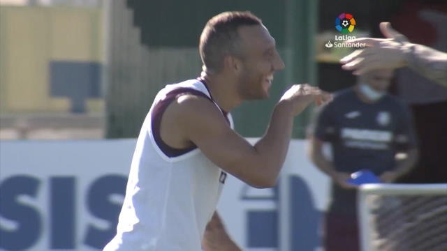 Villarreal - Santi Cazorla tout sourire à l'entraînement à une semaine de la reprise