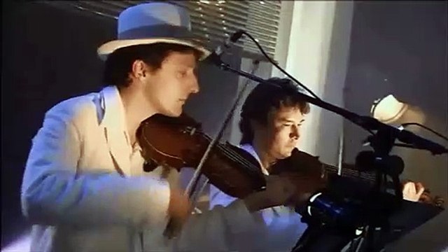 Arielle Dombasle (live) — “Piel Canela” | (From “Arielle Dombasle : En Concert À L'Olympia”) — BRUNO COQUATRIX | { Édiion Collector }