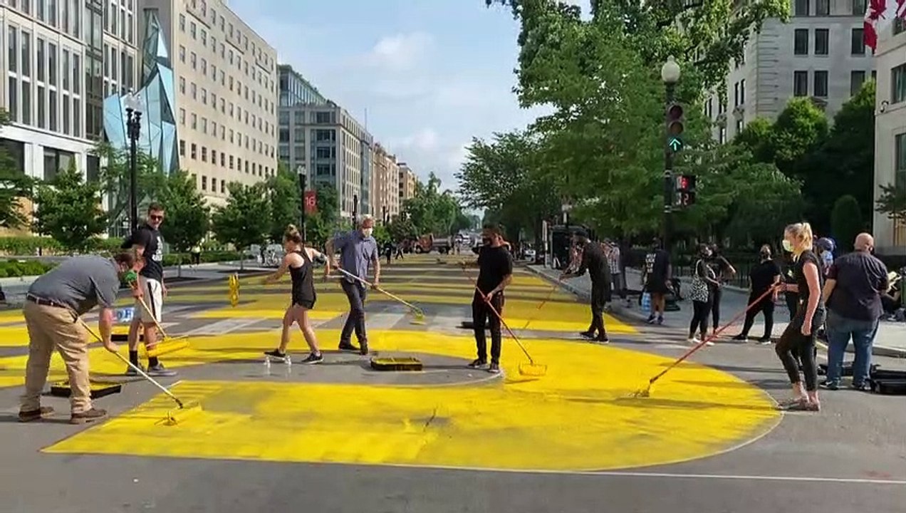 Alcaldesa de Washington, enfrentada con Trump, rebautiza calle lema de las protestas