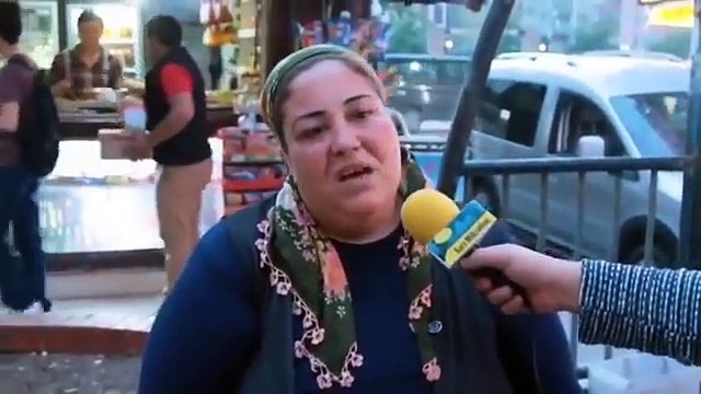 'Erkek yerini bilsin' ile yeniden gündeme geldi: Kılıbık olsun, çamaşır yıkasın, çocuk yapsın; güveniyorum erkeklere...