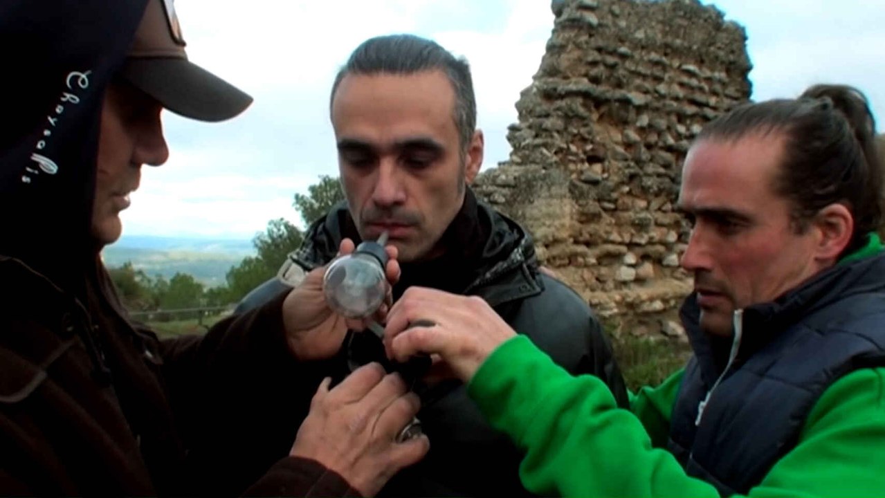 Nacho Vidal oficiando el rito del sapo