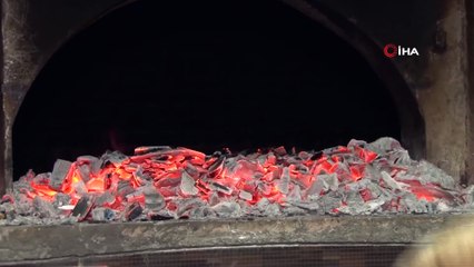 Ev Hanımlarının Pişirdiği Ekşi Mayalı Doğal Köy Ekmeğine Yoğun İlgi