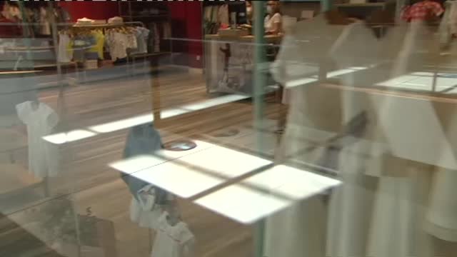 Los centros comerciales de Madrid se preparan para abrir con nuevas normas de movilidad