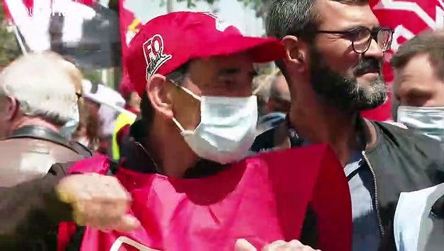 Протест против закрытия завода Renault