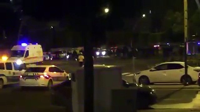 AKP Genel Merkezi önünde toplanarak kendileri için toplanan paraları soran 15 Temmuz gazilerine polis müdahalesi