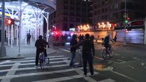 Sokağa çıkma yasağına uymayan göstericilere polis müdahalesi - NEW YORK