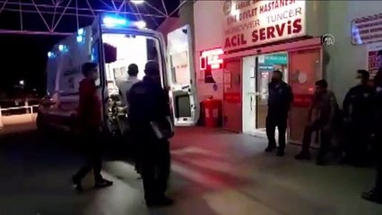 Aydın'da otomobil ağaca çarptı: 4 yaralı