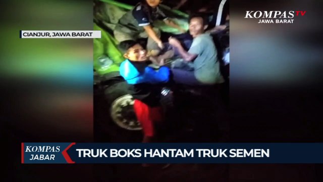 Diduga Rem Blong, Truk Boks Hantam Truk Semen