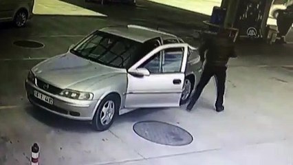 Direksiyon başında silahlı saldırıya uğrayan sürücü hayatını kaybetti - BURSA