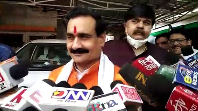 मंत्री नरोत्तम मिश्रा ने दिग्विजय सिंह को लेकर दिया बयान, बोले हमें बीमारी से लड़ना है बीमार से नहीं