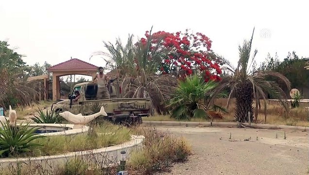 Libya ordusu ile Hafter milisleri, Trablus Havaalanı çevresinde çatışıyor - TRABLUS