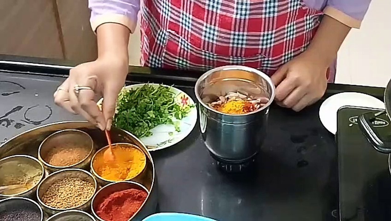 Masaledar bharva benban. मसालेदार भरवा बैंगन