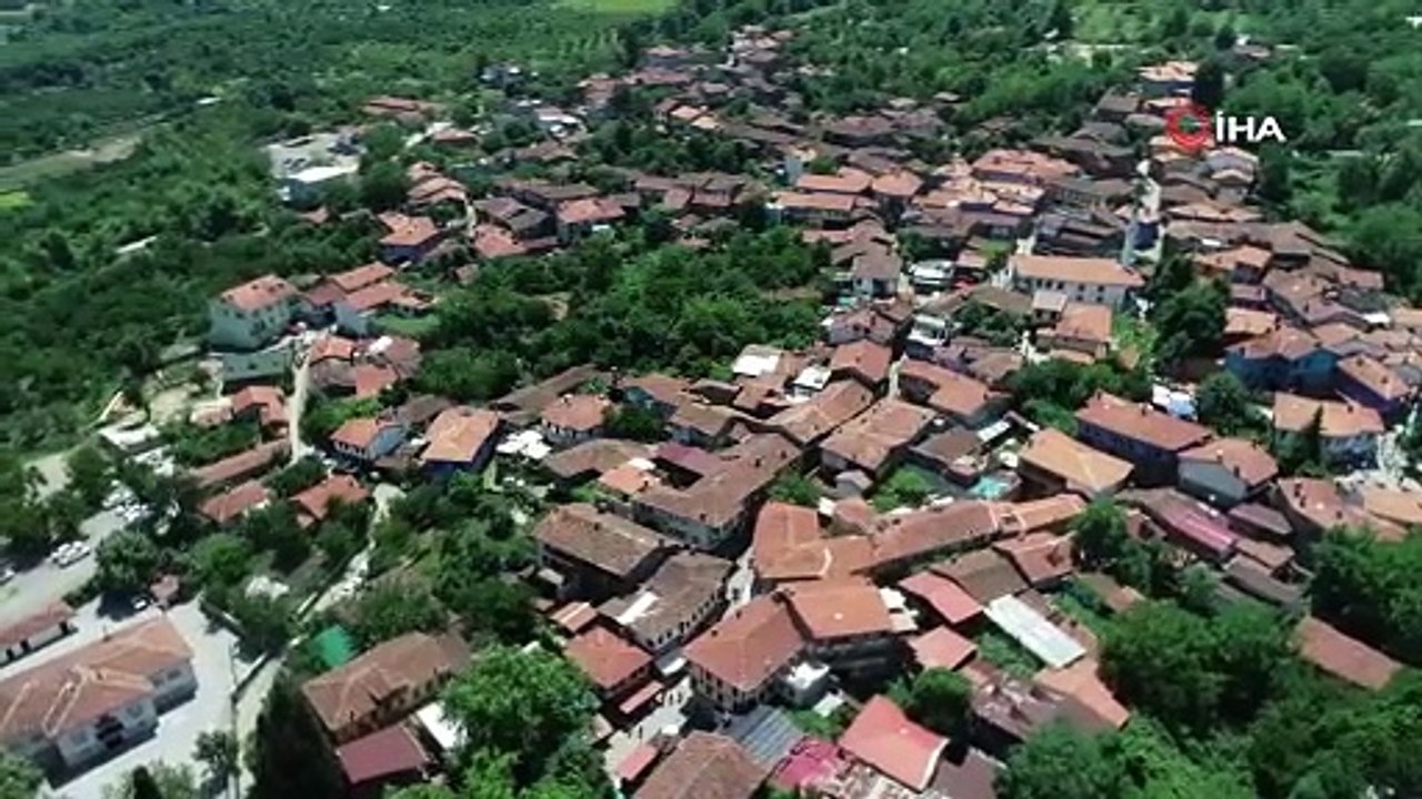 Aylar sonra hafta sonu dışarı çıkan vatandaşlar, tarihî Cumalıkız köyüne akın etti
