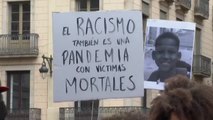 Cientos de personas participan en Barcelona en las protestas contra el racismo