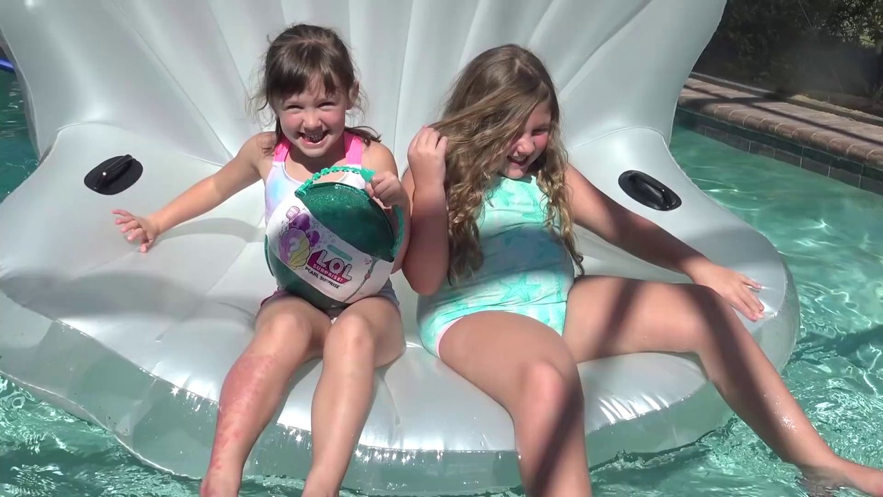 Sophia Isabella e Alice Brincando com LOL Pérolas Surpresa