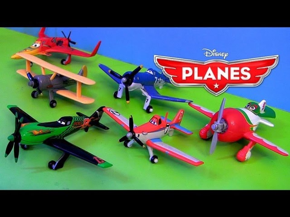 12 Mattel Disney Planes Toys Case A Racing Dusty Skipper Ripslinger
