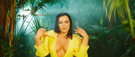 Carmen de la Salciua - Cat de naiva ma crezi [videoclip oficial] 2020