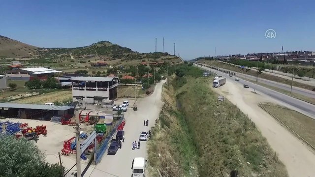 Kaza yaptığı otomobili bırakıp uzaklaşan kişi hastanede bulundu - MANİSA