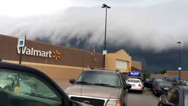 Des nuages apocalyptiques se forment dans le Kentucky, USA