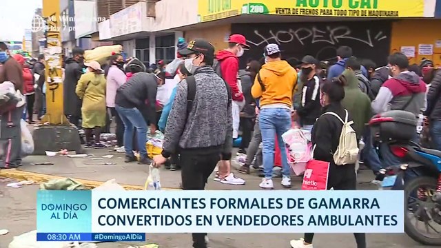 Domingo al Día: Comerciantes formales convertidos en vendedores ambulantes