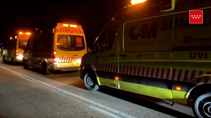 Tải video: Un hombre fallece en un accidente de tráfico en Colmenar de Oreja (Madrid)