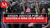 Mujeres protestan en sede de Policía de CdMx por agresión contra menor en marcha