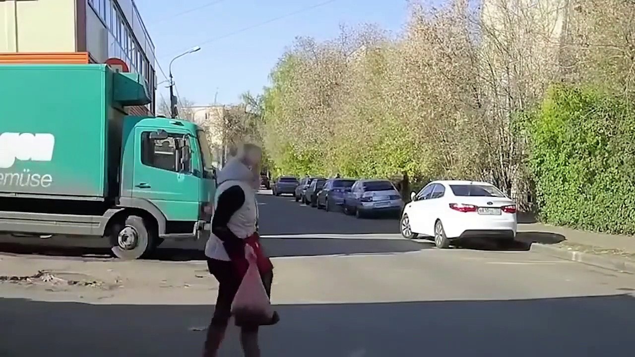 Car crash #52