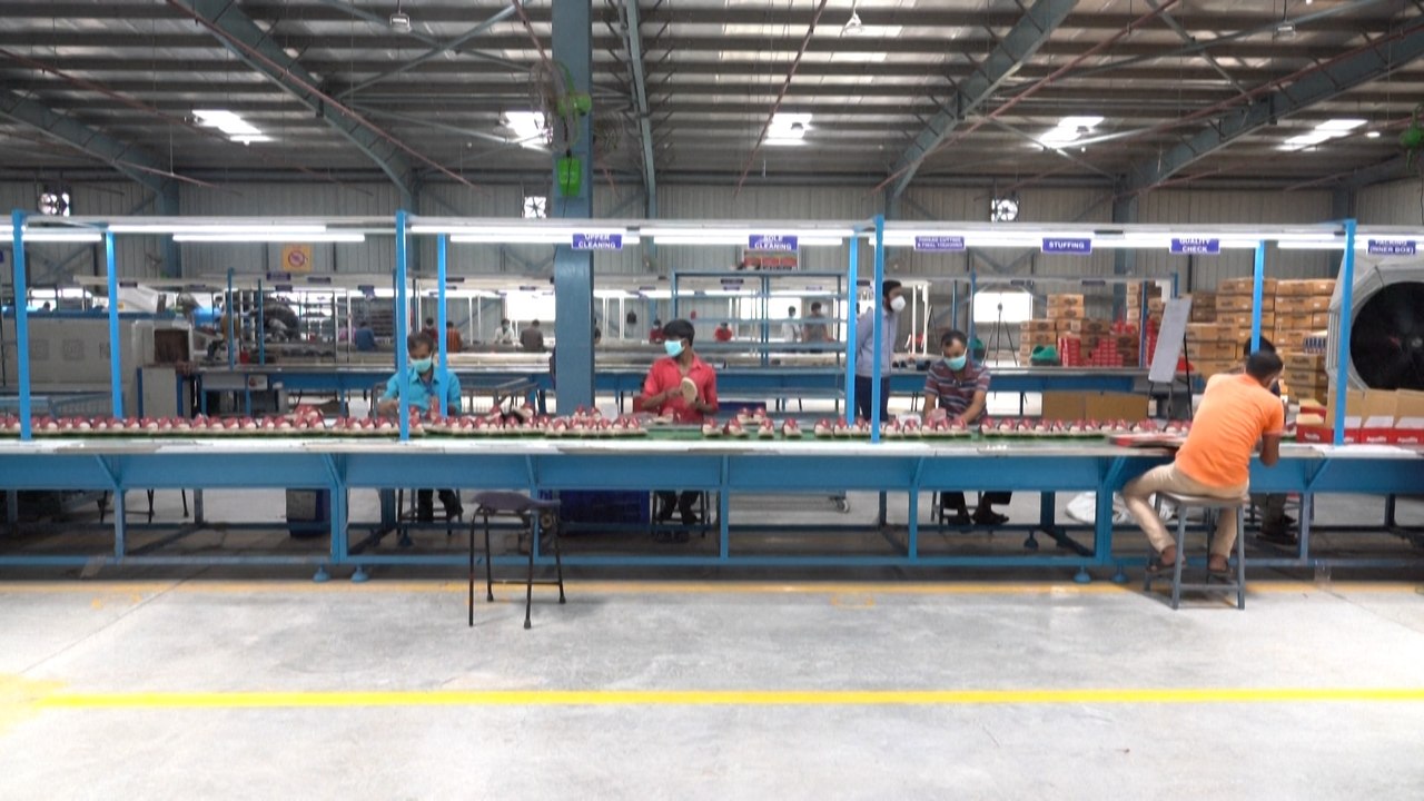 Indian factories struggle to reopen after coron...
