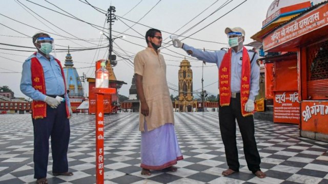 Temples, malls, restaurants now open across India