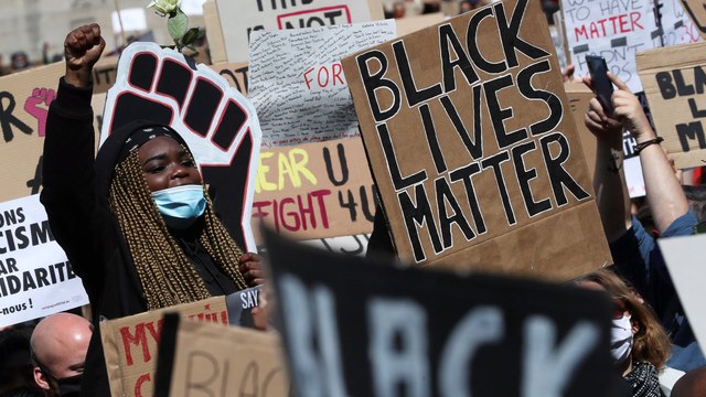 Black Lives Matter protests sweep the globe after police killing of George Floyd in US