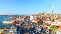 Ayvalık yeni normalleşme sürecinde deniz ve plaj sezonunu açtı