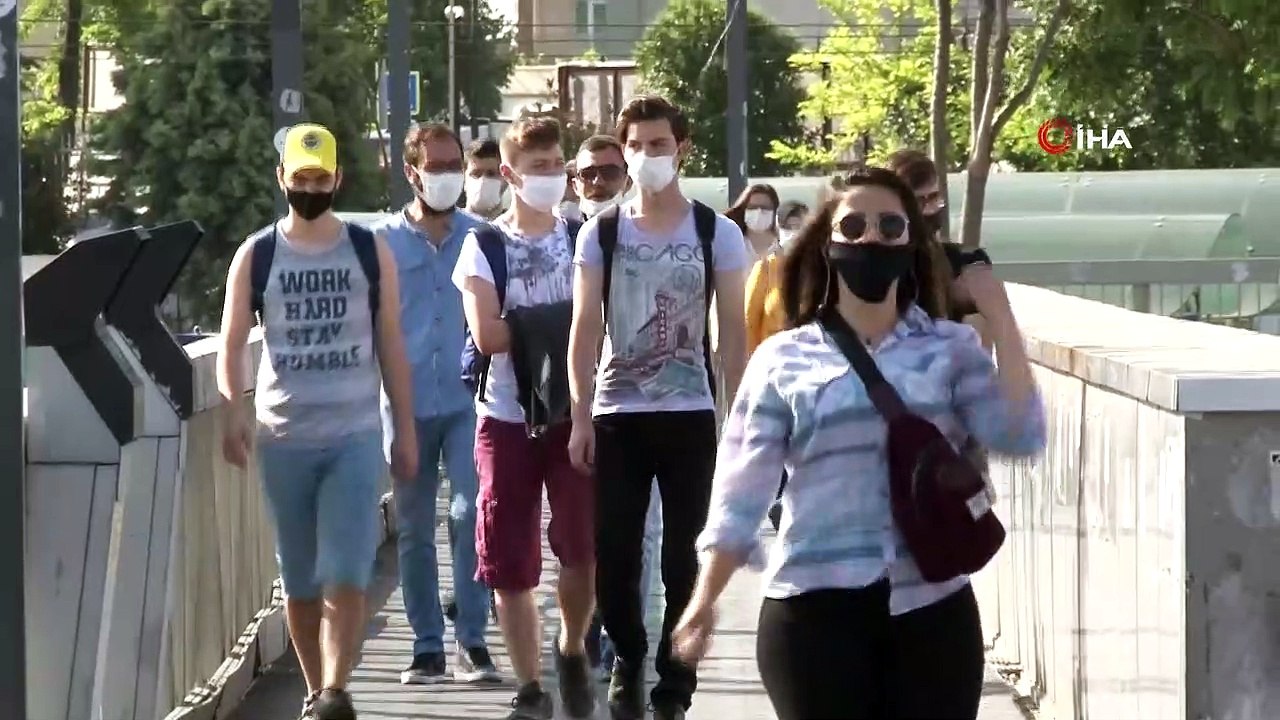 İstanbul’da yaya ve araç trafiği hareketliliği