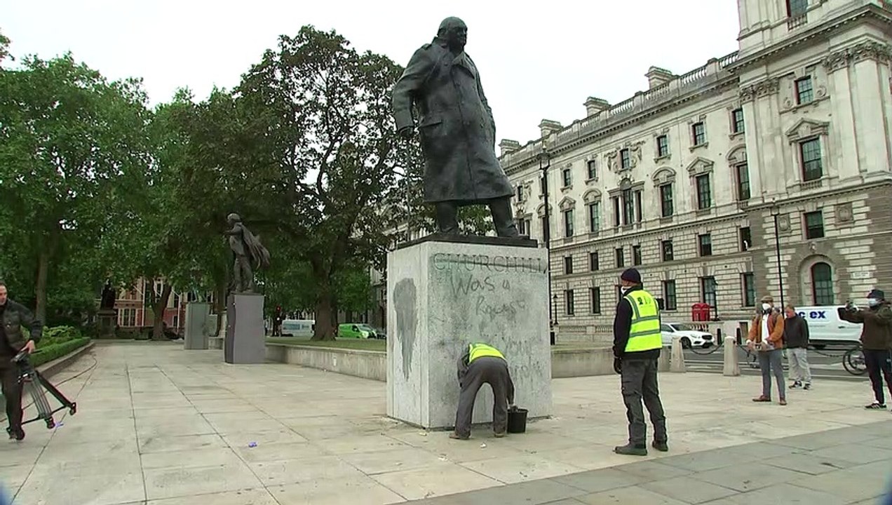 Workers begin cleaning up after George Floyd protest