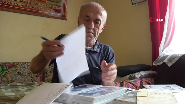 Köyün nüfusu O'ndan soruluyor...38 yılda 5 nesil albüm yaptı, gönüllü nüfus kayıt memuru gibi çalıştı