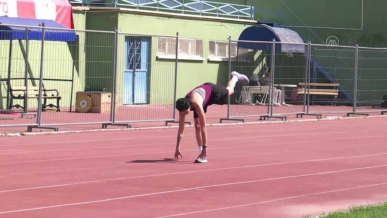 Türkiye Atletizm Federasyonu Başkanı Fatih Çintimar, Ali Naili Moran Atletizm Pisti'nde basın toplantısı düzenledi - Detaylar - ANKARA