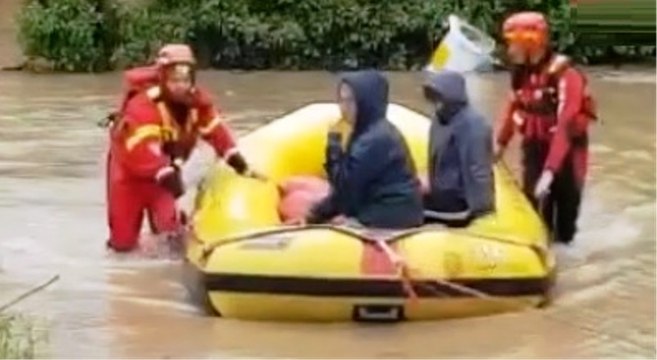 Varese - Maltempo e allagamenti: evacuate famiglie (08.06.20)