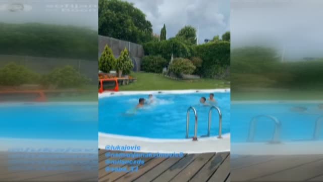 Polémica barbacoa organizada por el madridista Jovic