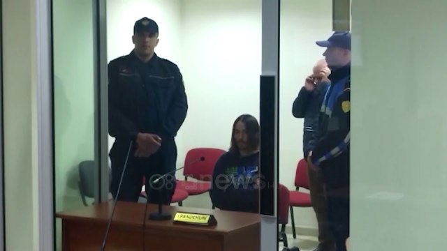 Ora News - Vrau fqinjin me sëpatë, vetëvaret në qeli autori i krimit makabër në Korçë