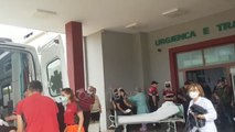 Ora News - Capja mbërrin në spital, forca të shumta policie e ruajnë