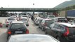 Ora News - S'ka vetëkarantinim, fluks makinash në Morinë