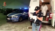 Udine - 49 cuccioli in un furgone: salvati dalla Polizia Stradale (08.06.20)