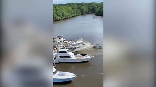 ext-atencion-fuego-en-bote-080620